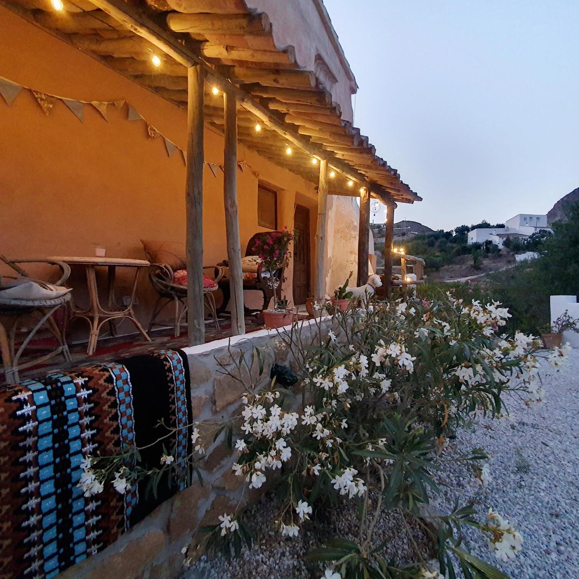Casa Satori Panzió Oria Kültér fotó